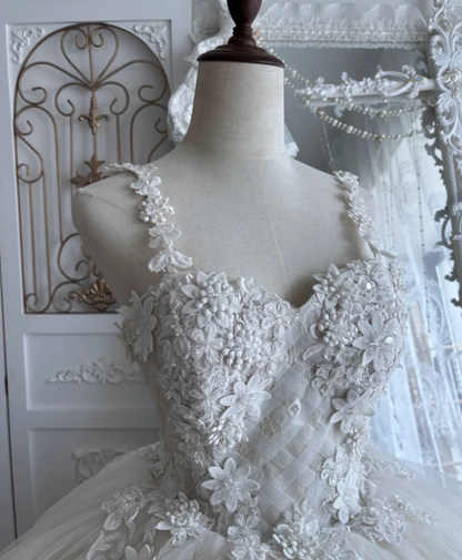 Glamorous Spaghetti Straps Wedding Dress Appliques Tulle A-Line Bridal Dress GG7442