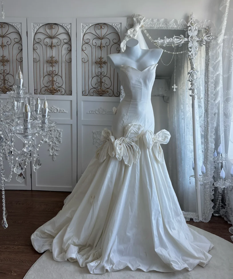 Graceful Strapless Satin Wedding Dress Bows Mermaid Bridal Dress GG7448