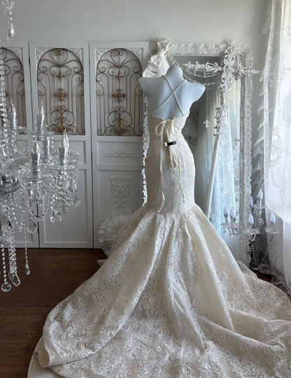 Sleek Halter Neck Wedding Dress Lace Mermaid Bridal Dress GG7451
