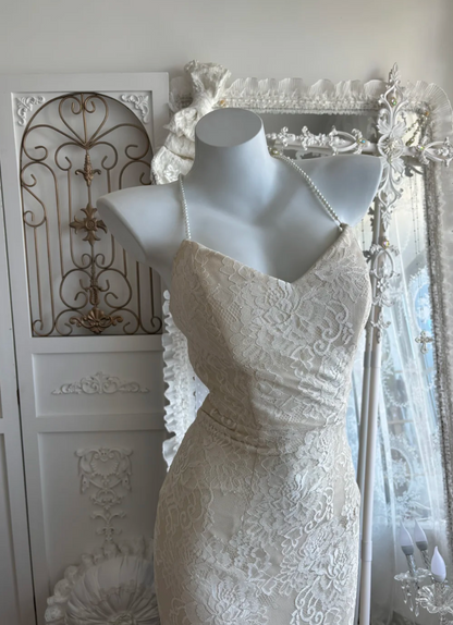 Sleek Halter Neck Wedding Dress Lace Mermaid Bridal Dress GG7451