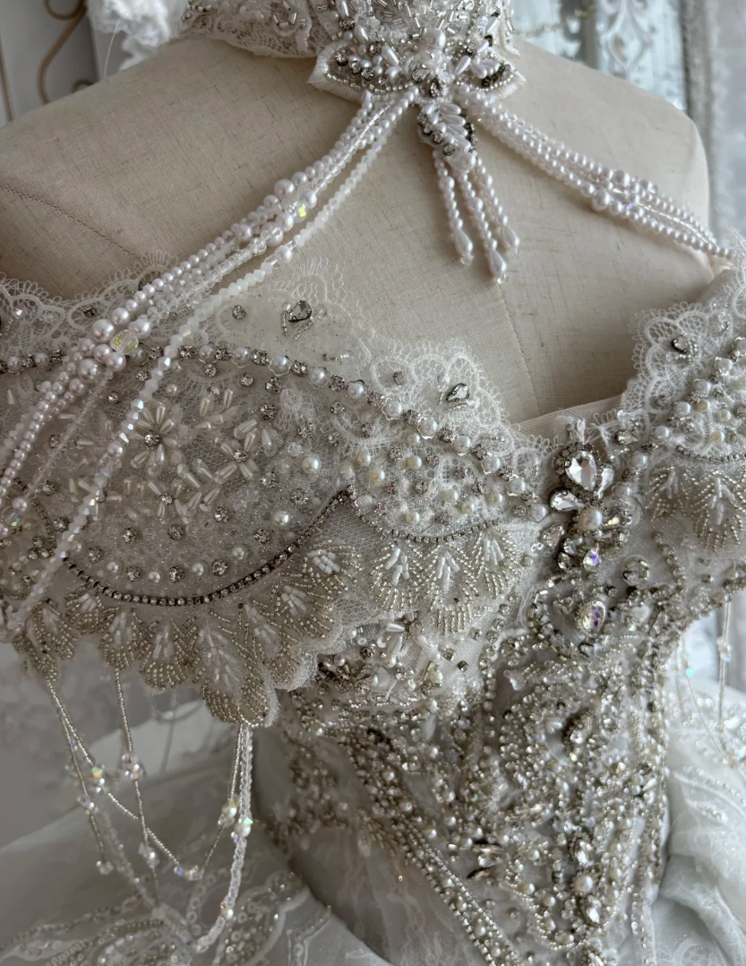 Exquisite Off-Shoulder Homecoming Dress White Beading A-Line Birthday Dress GG7456