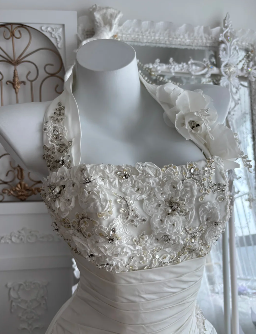 Trendy Halter Neck Wedding Dress Sequins Mermaid Bridal Dress GG7457