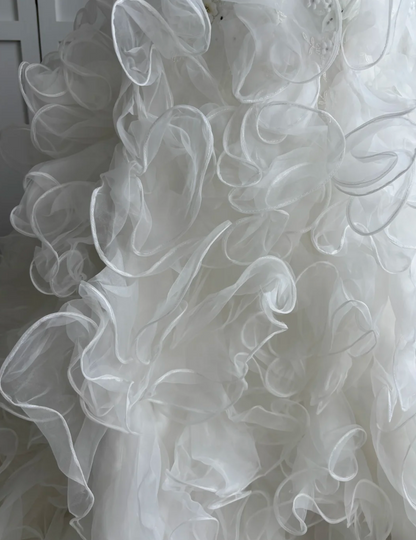 Alluring Strapless Wedding Dress Floral Sequins Ruffles Mermaid Bridal Dress GG7466