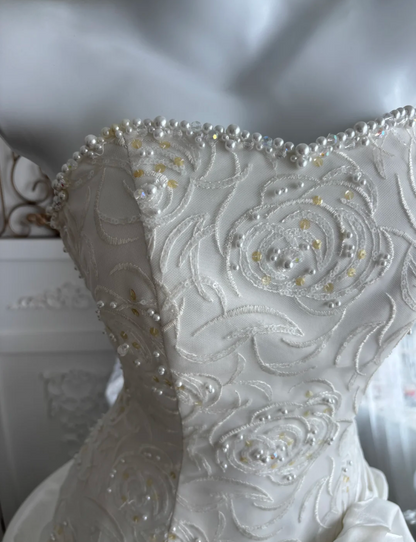 Classical Strapless Sequins Wedding Dress Handmade Flowers Tiered Mermaid Bridal Dress GG7469