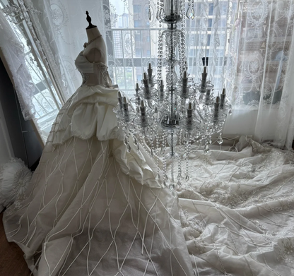 Luxurious Strapless Beading Wedding Dress Sequins A-Line Bridal Dress GG7472