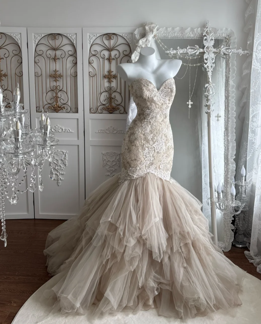 Glam Strapless Beige Prom Dress Appliques Tulle Mermaid Evening Dress GG7476