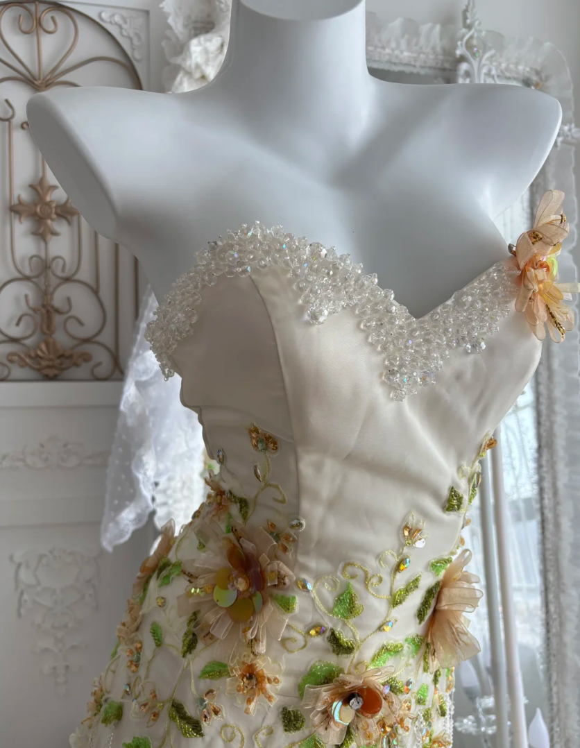 Romantic Strapless Ivory Prom Dress Appliques Tassel Sequins A-Line Evening Dress GG7503