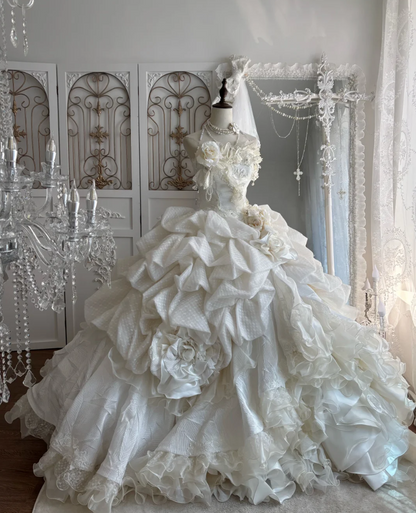 Luxurious Strapless Tiered Wedding Dress Handmade Flowers Beads A-Line Bridal Dress GG7506