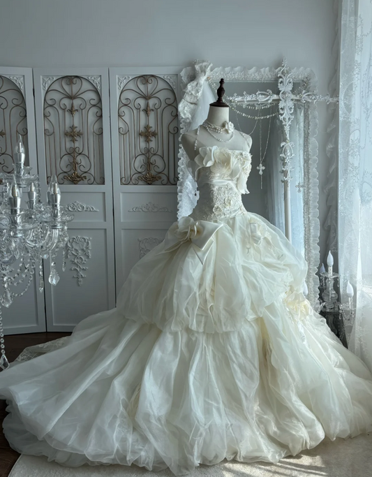 Romantic Strapless Tiered Wedding Dress Appliques Bow Sequins A-Line Bridal Dress GG7521
