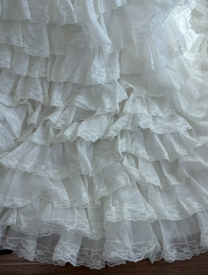 Graceful Halter Neck Wedding Dress Sequins Lace Tiered A-Line Bridal Dress GG7532