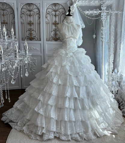 Graceful Halter Neck Wedding Dress Sequins Lace Tiered A-Line Bridal Dress GG7532