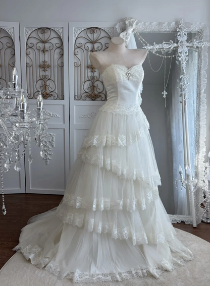 Glam Strapless Wedding Dress Tiered Lace A-Line Bridal Dress GG7539