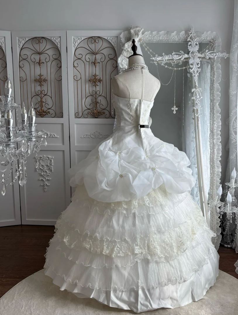 Romantic Strapless Tiered Wedding Dress Beading Sequins A-Line Bridal Dress GG7545
