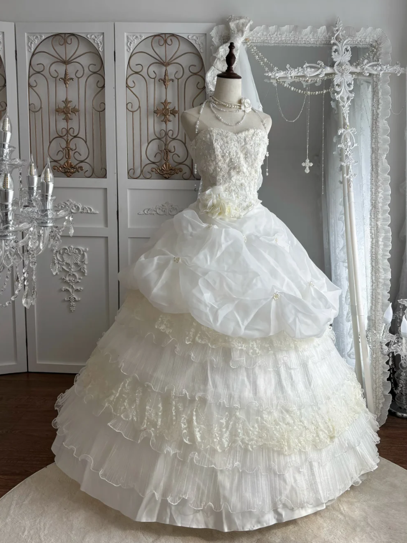 Romantic Strapless Tiered Wedding Dress Beading Sequins A-Line Bridal Dress GG7545