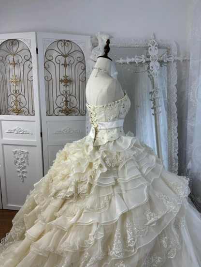 Ornate Strapless Ruffled Wedding Dress Beading Lace Tulle A-Line Bridal Dress GG7560