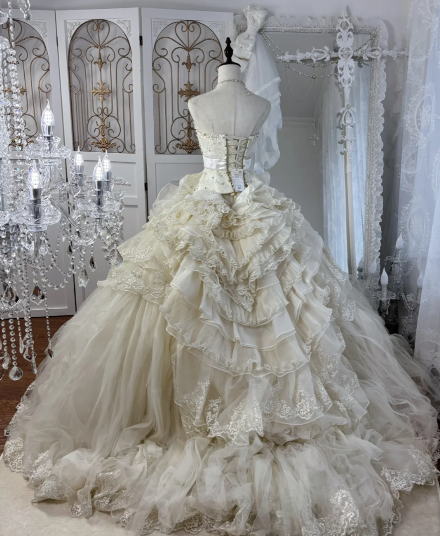Elegant Strapless Beading Wedding Dress Ruffles Tiered A-Line Bridal Dress GG7564