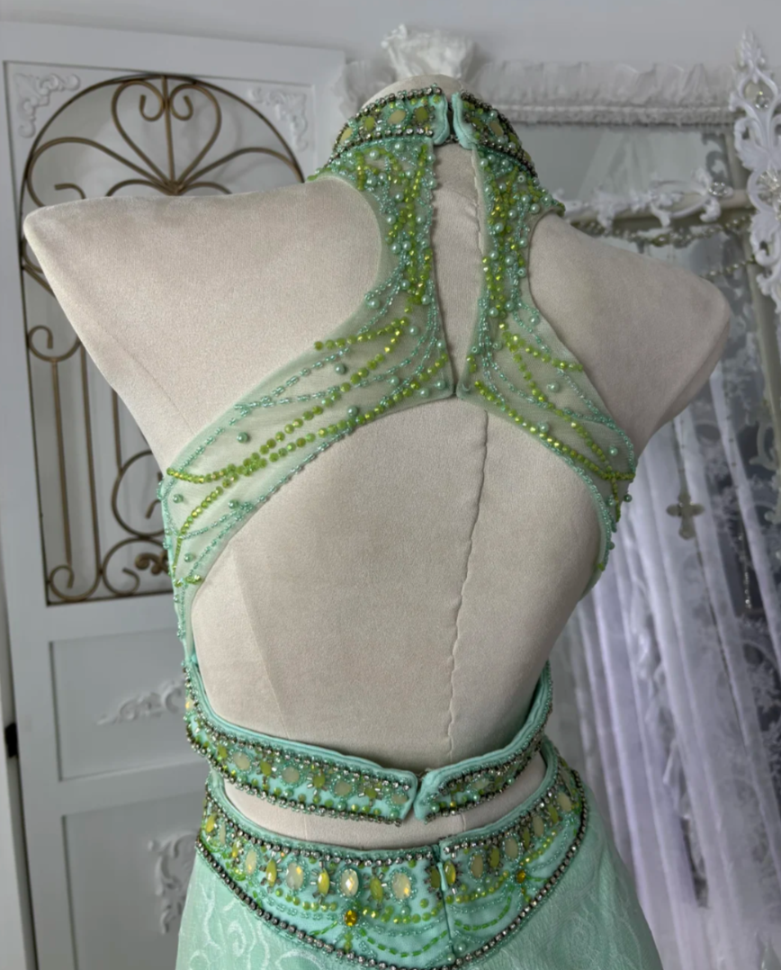 Vintage Halter Neck Lace Green Prom Dress Beading Backless A-Line Evening Dress GG7565