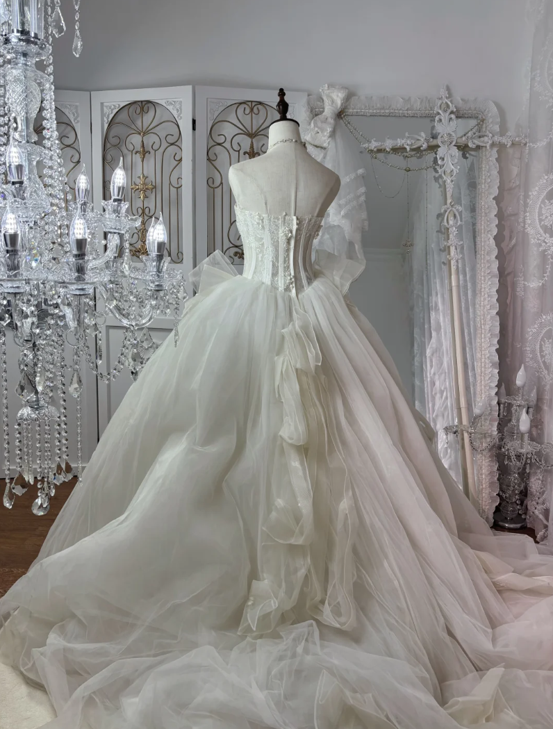 Ornate Strapless Lace Wedding Dress Sequins Tulle A-Line Bridal Dress GG7566