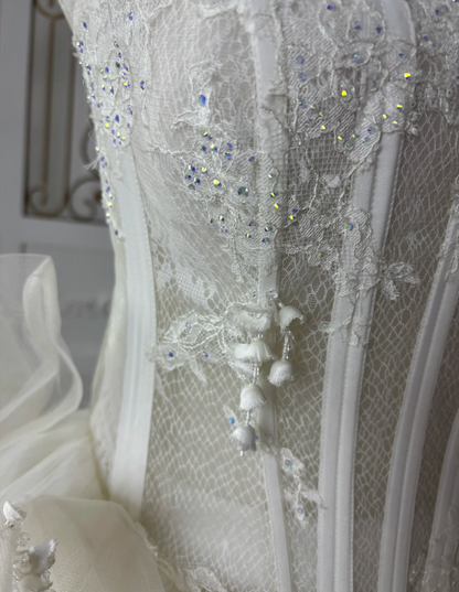 Ornate Strapless Lace Wedding Dress Sequins Tulle A-Line Bridal Dress GG7566