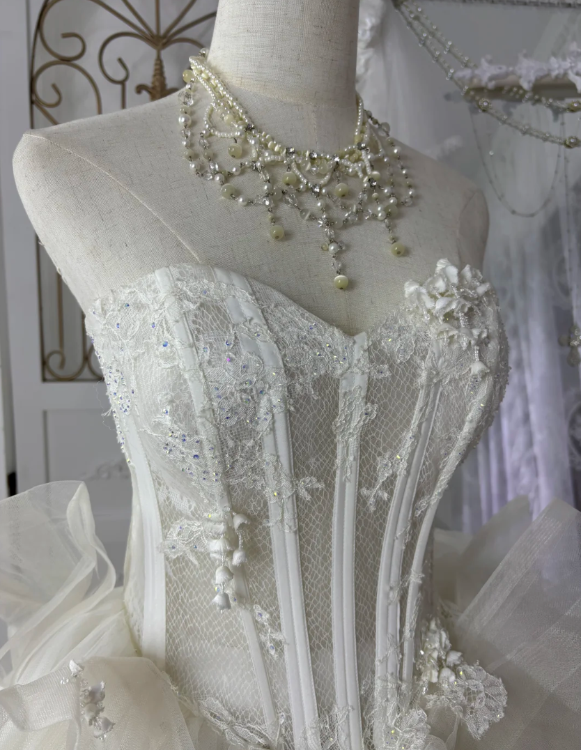 Ornate Strapless Lace Wedding Dress Sequins Tulle A-Line Bridal Dress GG7566