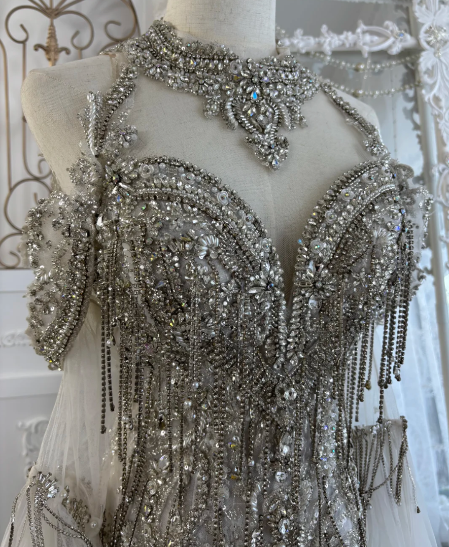 Glittering Long Sleeve Wedding Dress Halter Neck Beading Tassel Mermaid Bridal Dress GG7572