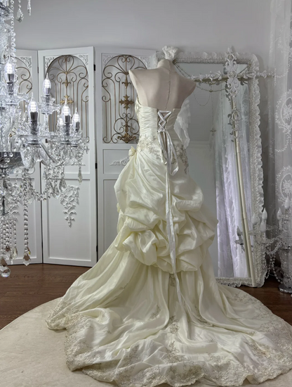 Romantic Strapless Sequins Wedding Dress Appliques Ruffles Mermaid Bridal Dress GG7574