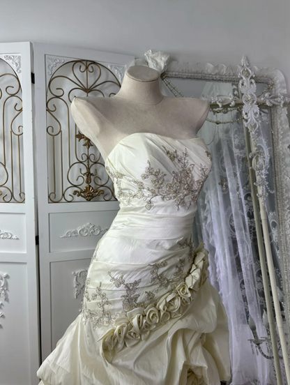 Romantic Strapless Sequins Wedding Dress Appliques Ruffles Mermaid Bridal Dress GG7574