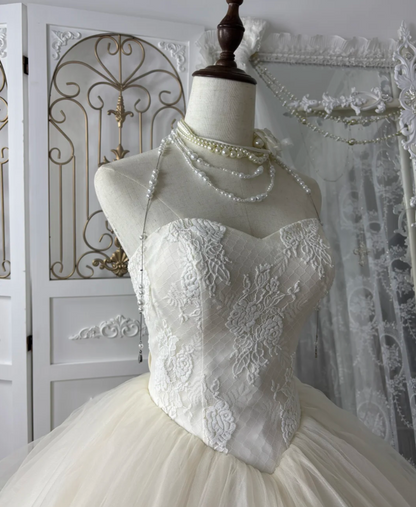 Graceful Strapless Applique Wedding Dress Tulle A-Line Bridal Dress GG7579
