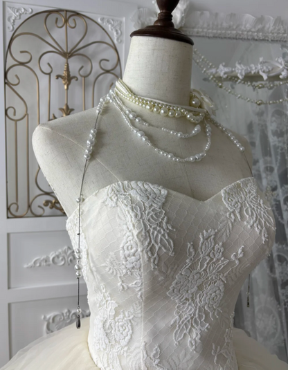 Graceful Strapless Applique Wedding Dress Tulle A-Line Bridal Dress GG7579