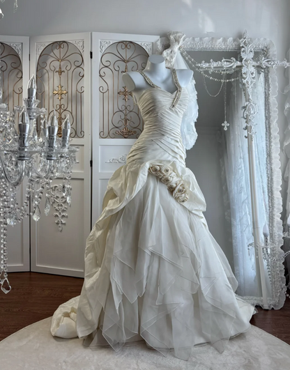 Sleek Beaded Spaghetti Straps Wedding Dress Flowers Ruffles Tulle Mermaid Bridal Dress GG7580