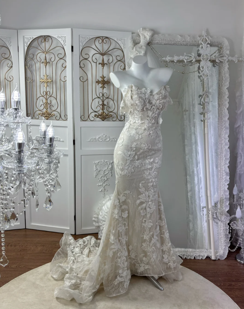 Classical Off The Shoulder Wedding Dress Appliques Sequins Mermaid Bridal Dress GG7586