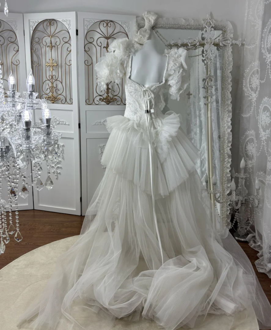 Vintage Square Neck Appliques Wedding Dress Beading Ruffles Tulle Mermaid Bridal Dress GG7594