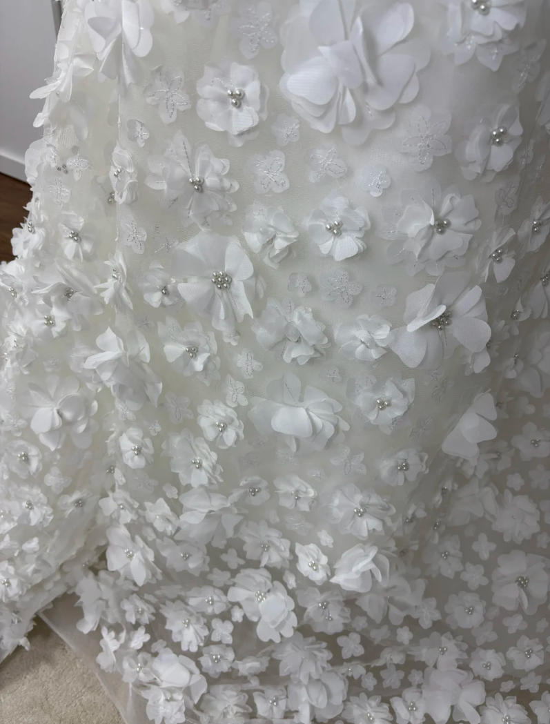 Graceful Strapless Ruffles Wedding Dress Appliques Sequins Mermaid Bridal Dress GG7598