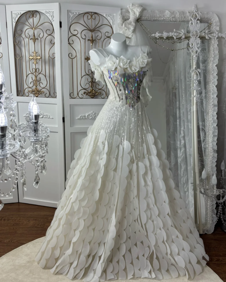Gorgeous Spaghetti Strap Prom Dress White Appliques Sequins A-Line Evening Dress GG7599