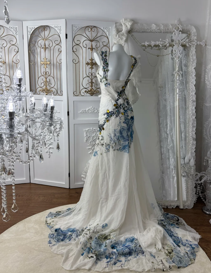Vintage Spaghetti Strap Floral Prom Dress White Appliques Sequins A-Line Evening Dress GG7601