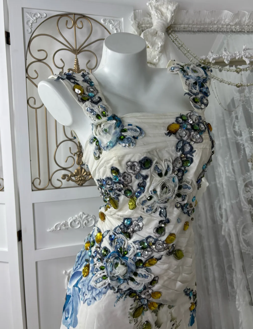 Vintage Spaghetti Strap Floral Prom Dress White Appliques Sequins A-Line Evening Dress GG7601