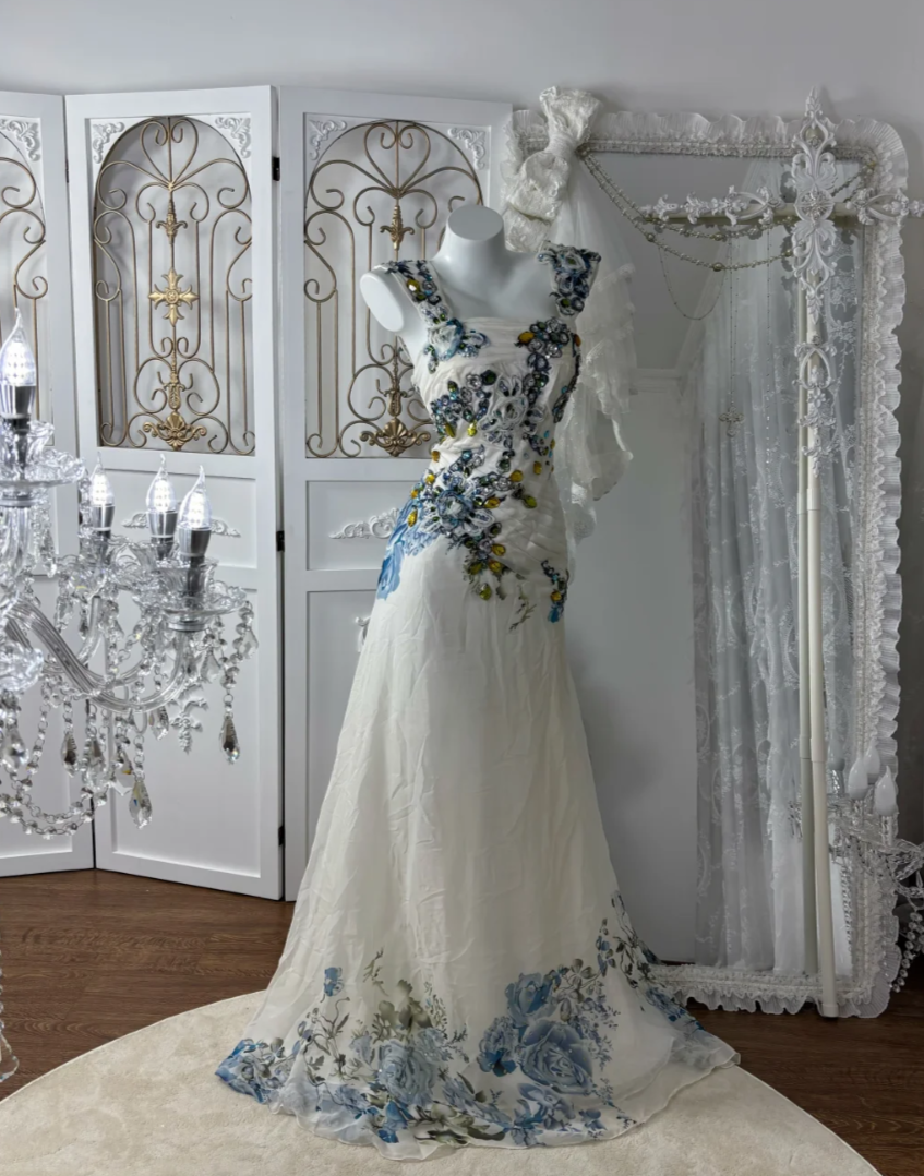 Vintage Spaghetti Strap Floral Prom Dress White Appliques Sequins A-Line Evening Dress GG7601