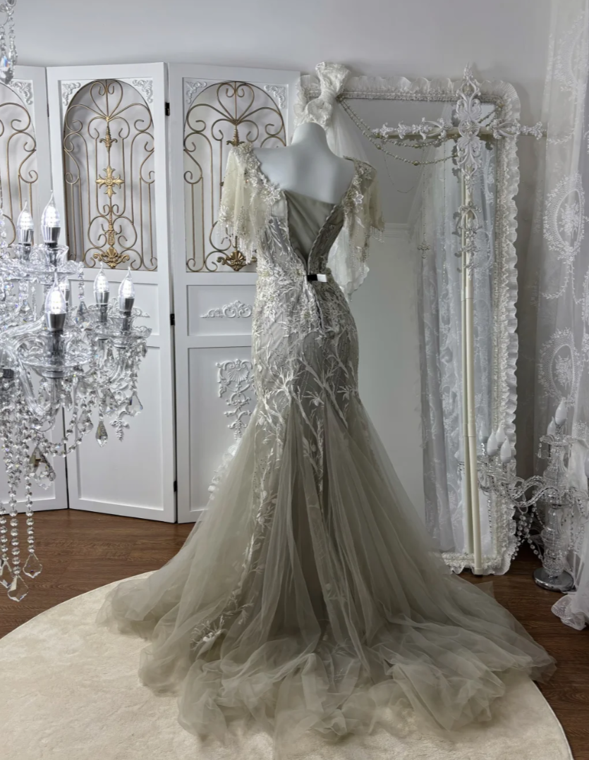 Classical Short Sleeve Tassel Wedding Dress Appliques Sequins Tulle Mermaid Bridal Dress GG7605