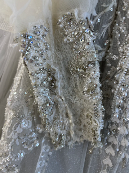 Luxury Jewel Neck Beading Wedding Dress Long Sleeve Appliques A-Line Bridal Dress GG7610