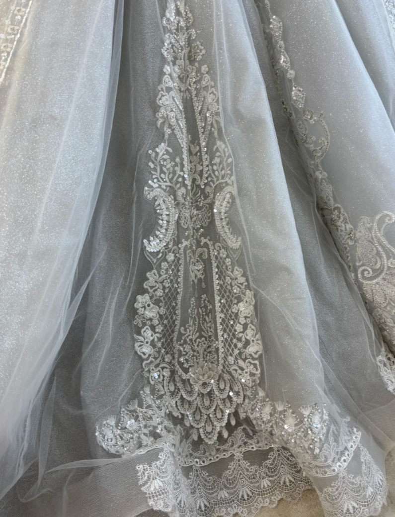 Luxury Jewel Neck Beading Wedding Dress Long Sleeve Appliques A-Line Bridal Dress GG7610