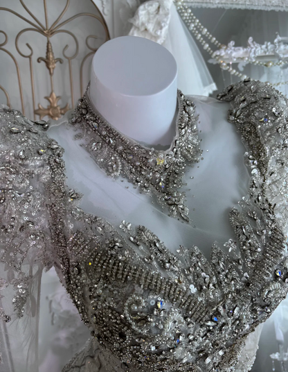Exquisite Illusion Neck Wedding Dress Long Sleeve Beading Mermaid Bridal Dress GG7612
