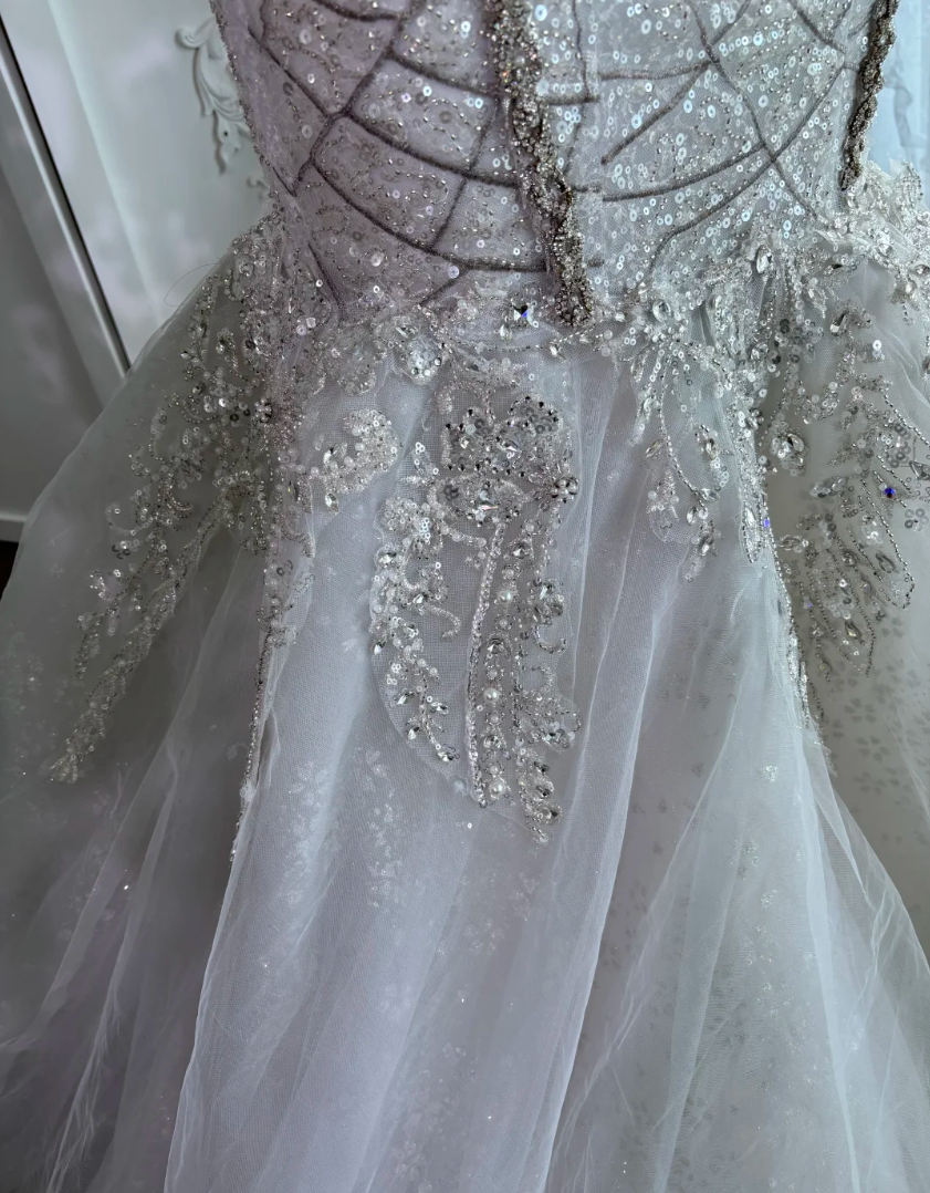 Exquisite Illusion Neck Wedding Dress Long Sleeve Beading Mermaid Bridal Dress GG7612