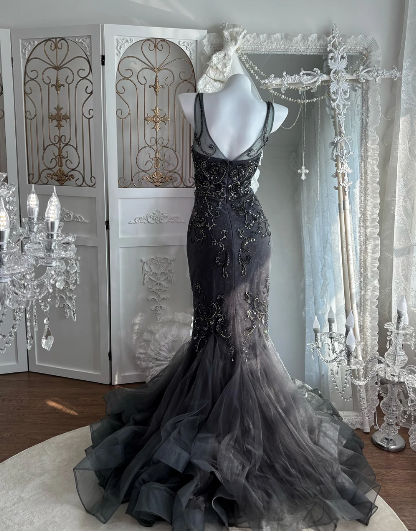 Vintage V Neck Black Prom Dress Beading Mermaid Evening Dress GG7614