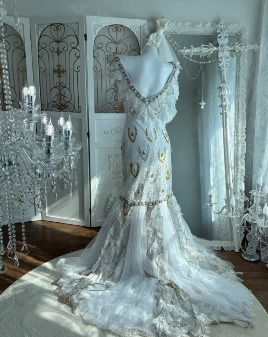 Exquisite V Neck White Prom Dress Crystals Sequins Mermaid Evening Dress GG7616