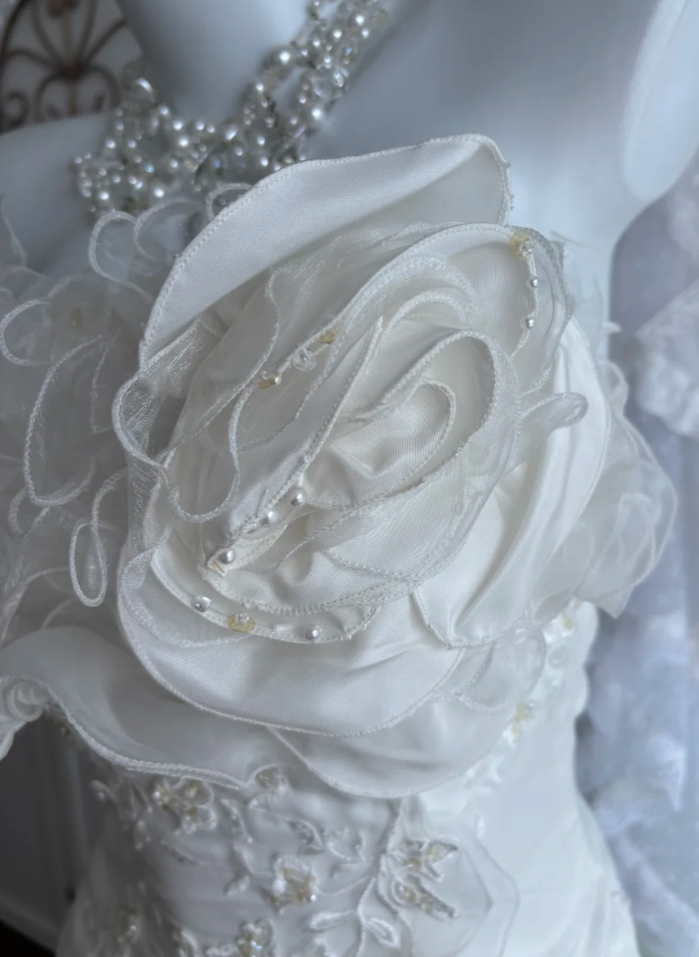 Elegant Strapless Ruffles Wedding Dress Sequins Appliques Mermaid Bridal Dress GG7642