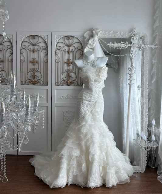 Elegant Strapless Ruffles Wedding Dress Sequins Appliques Mermaid Bridal Dress GG7642