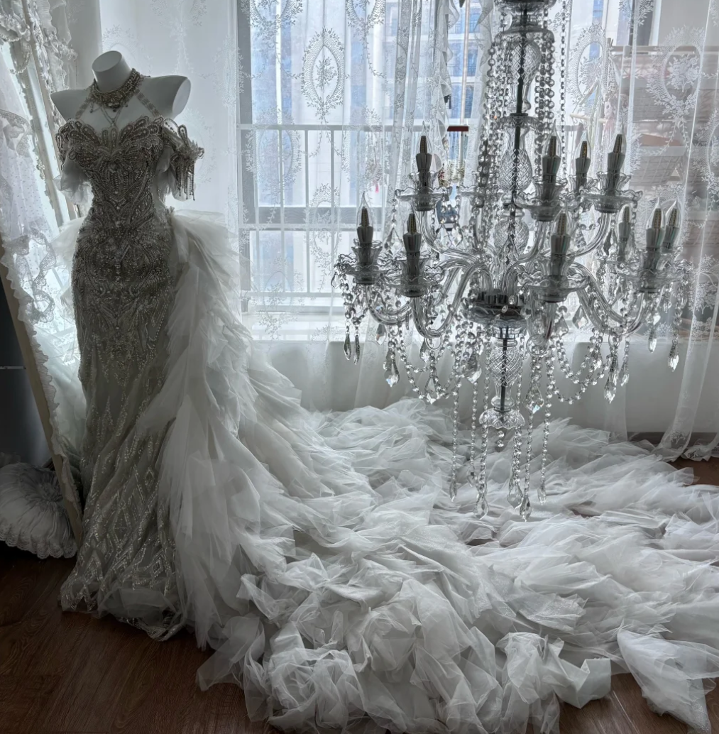 Classical Off The Shoulder Wedding Dress With Train Beading Sequins Mermaid Bridal Dress GG7644