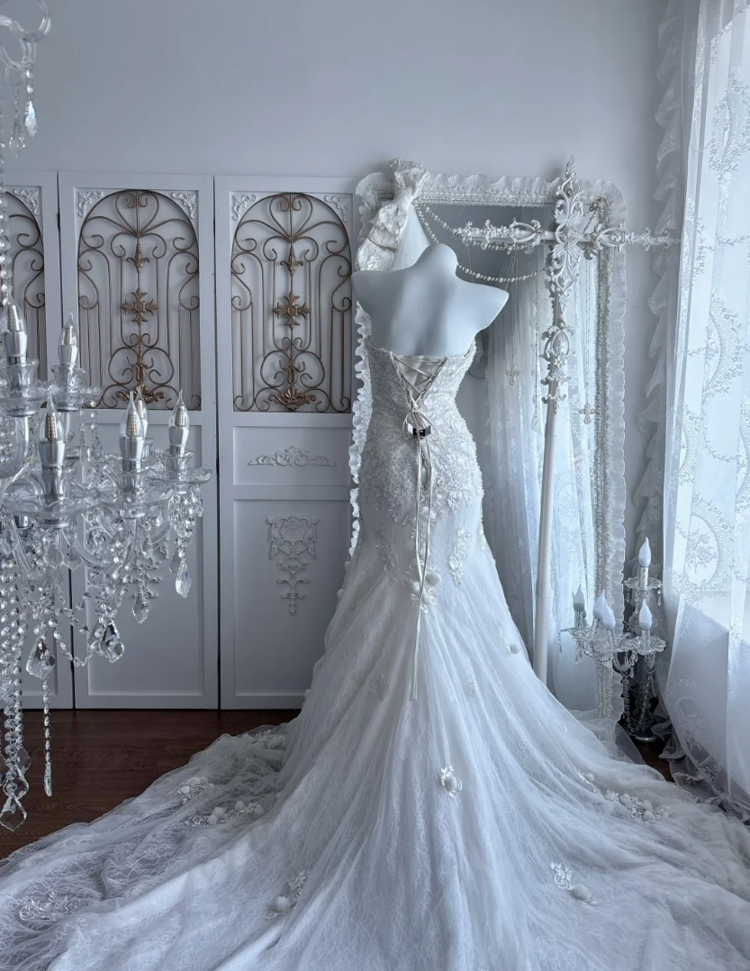 Beautiful Strapless Appliques Wedding Dress Sequins Tulle Mermaid Bridal Dress GG7650