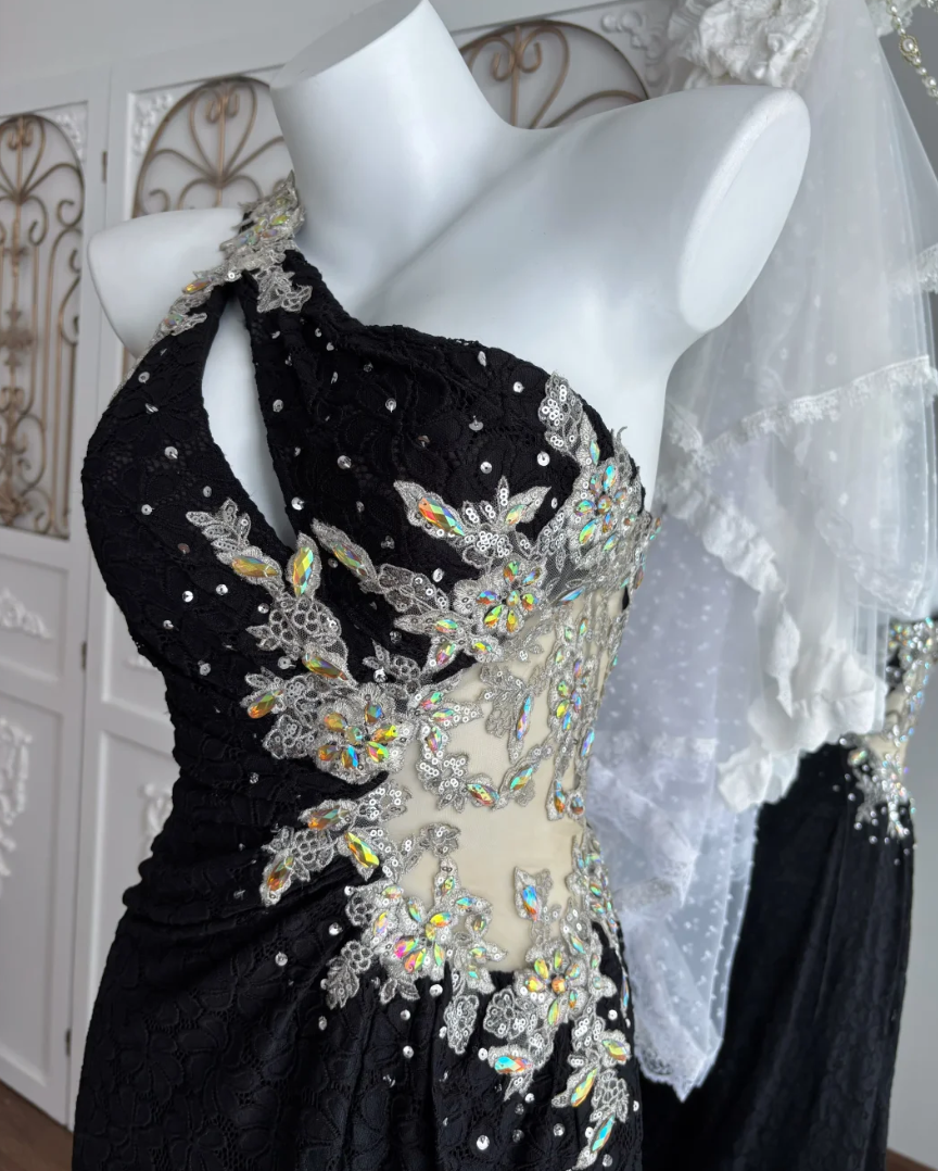 Ornate One Shoulder Slit Prom Dress Black Crystals Sequins Mermaid Evening Dress GG7658