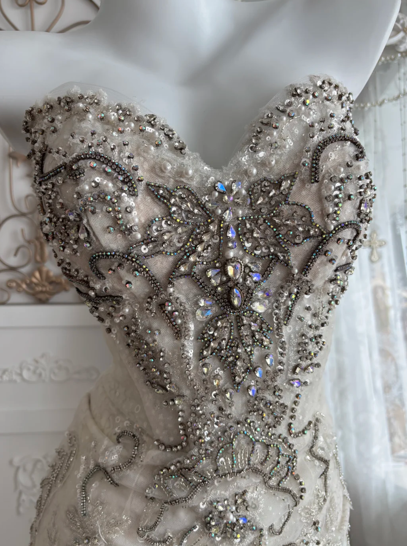 Attractive Strapless Wedding Dress Beading Tulle Mermaid Bridal Dress GG7659